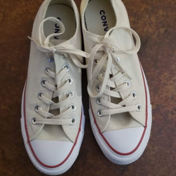 NWOT Converse All Stars, size W 7.5/M 5.5 - Picture 8 of 8